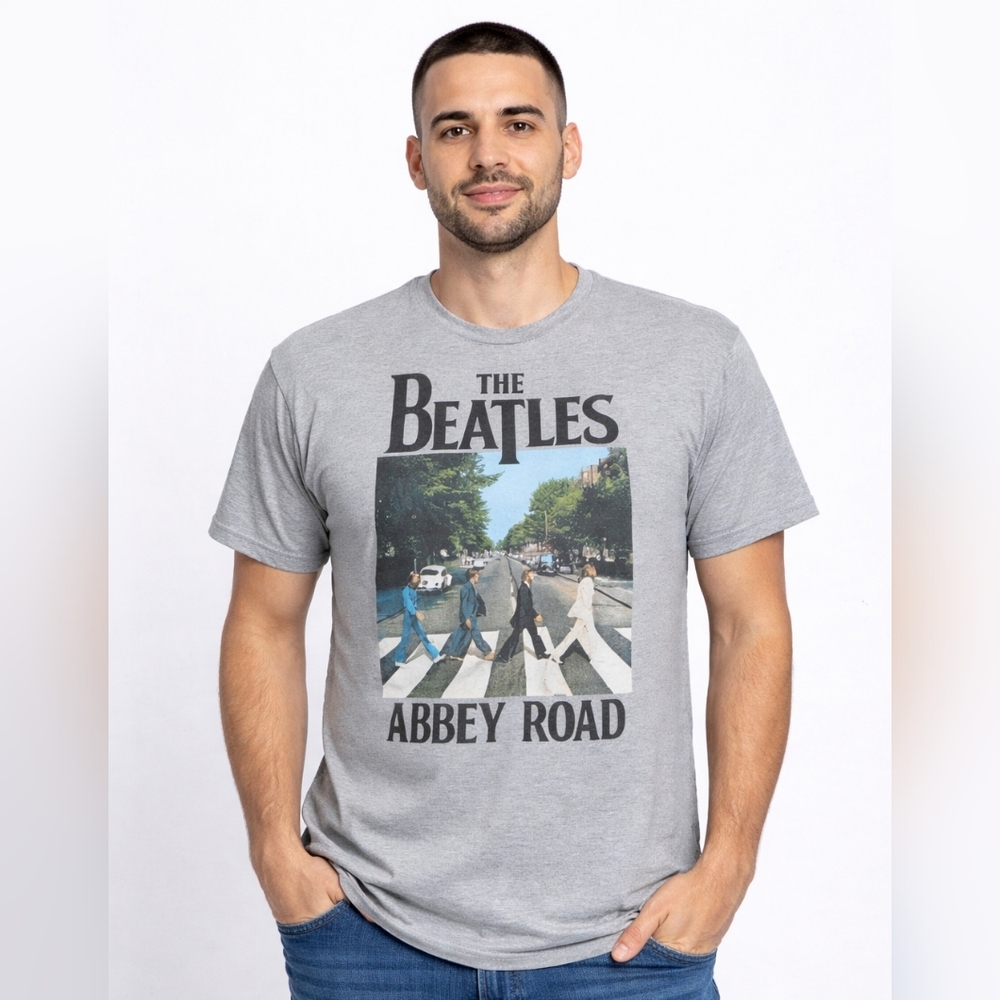 The Beatles Abbey Road Graphic T-Shirt Men’s XL